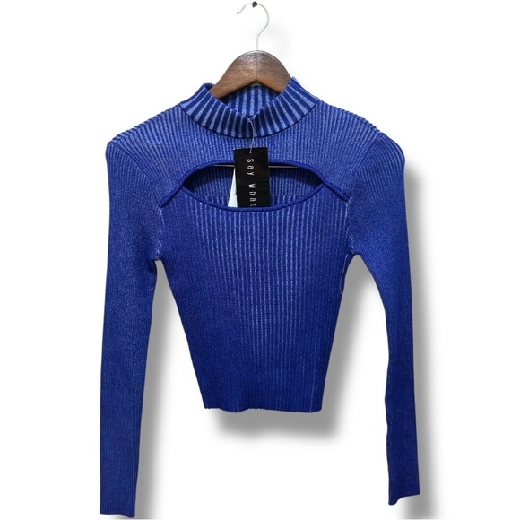 239 Say What | NWT $34 Blue Cut-Out Sweater Top (Size M) - Picture 5 of 14